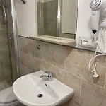 Eureka 4*